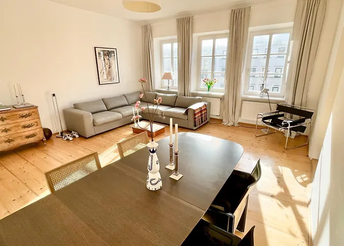 New Furnished, Exclusive Large Flat In City Center, 30Min To Airport